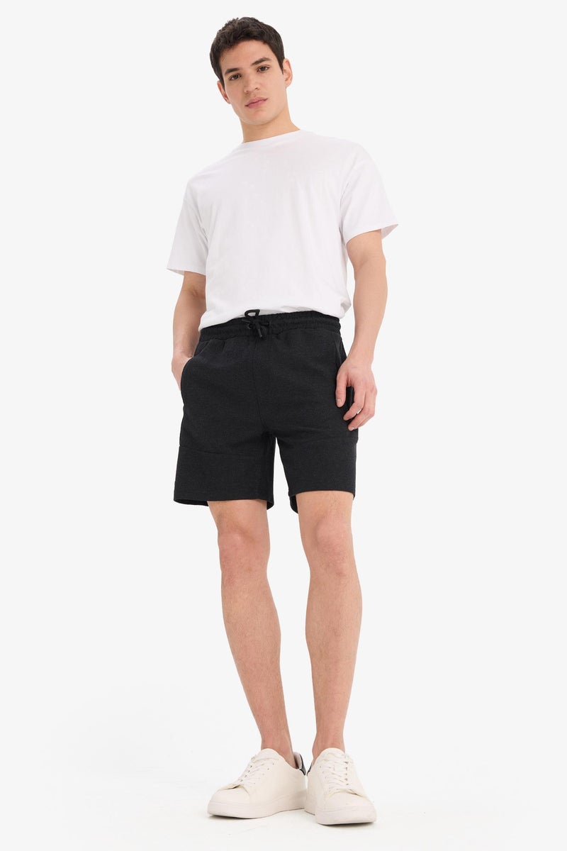 DeFacto Black Man Slim Fit Super Skinny Hem Shorts Casual - Image 1